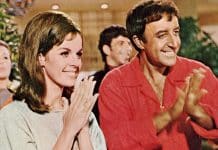 “Um Convidado Bem Trapalhão”, de Blake Edwards